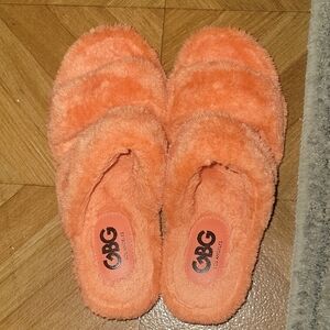 GBG LOS ANGELES Vibrant Orange Fluffy Slippers